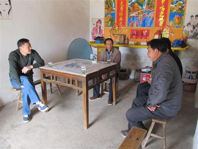 信息工程系党总支继续开展贫困生家庭走访慰问工作    