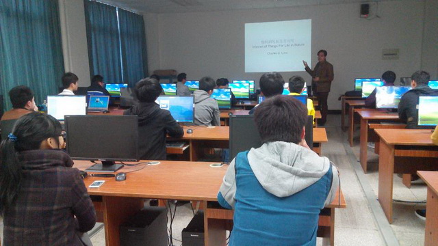 信息工程系邀请华中科技大学刘振中博士来校讲座    