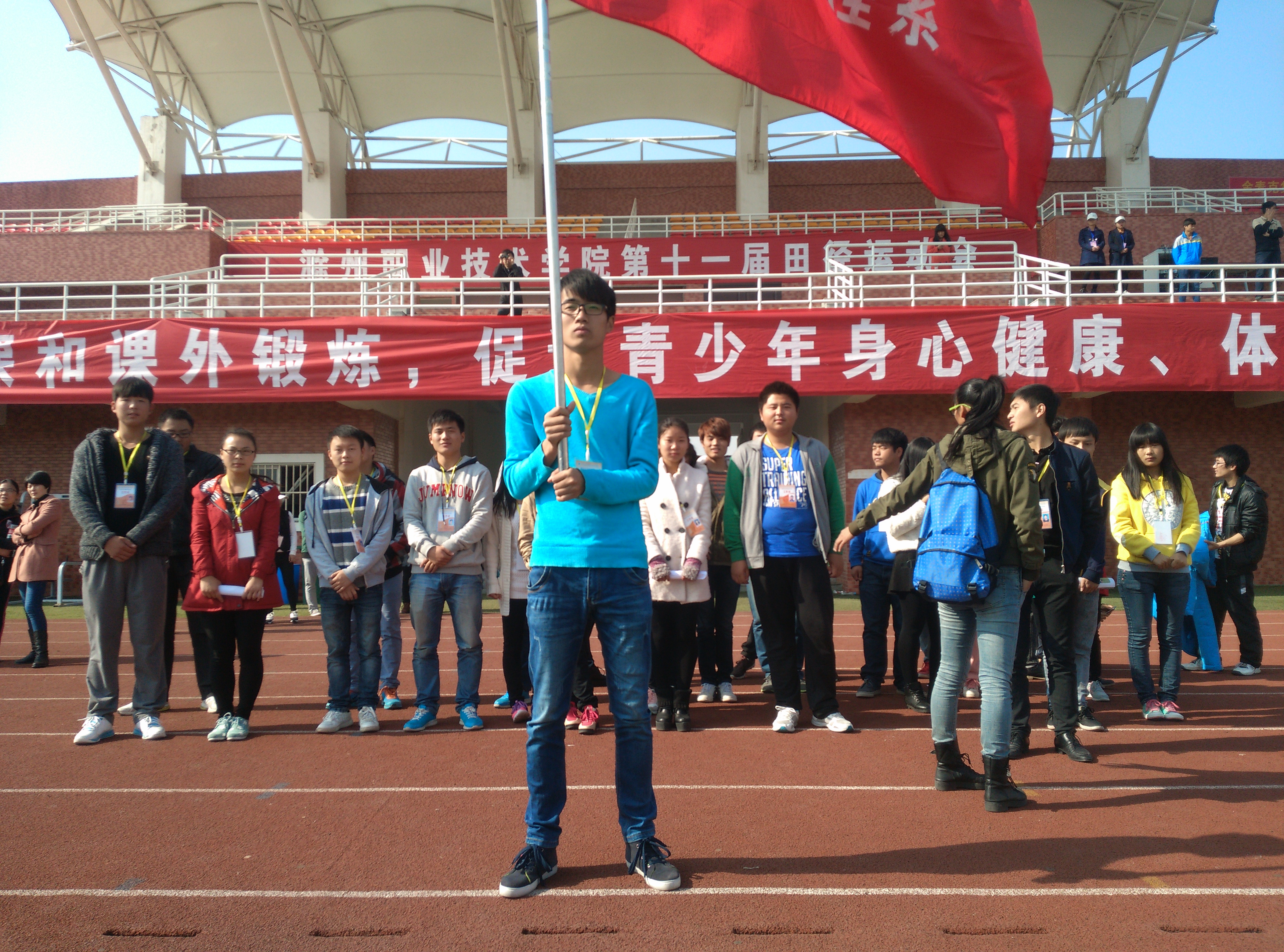 那些你不知道的    致Beat365唯一官方网站运动会的幕后工作者