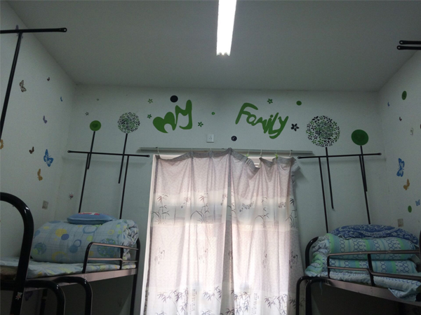 信息工程系特色系列活动之“我爱我家，温馨宿舍”    