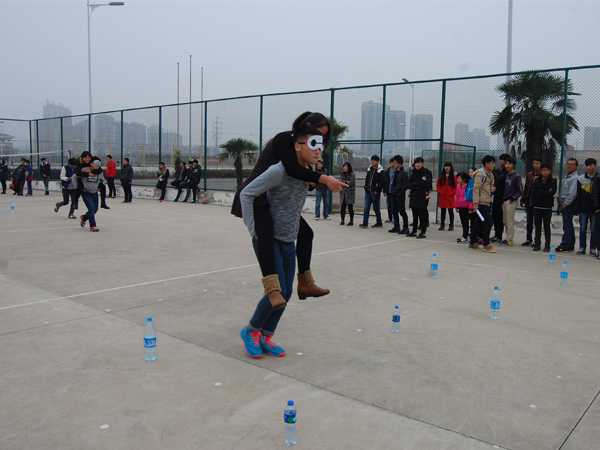 信息工程系特色系列活动之“携手青春，风雨与共”    