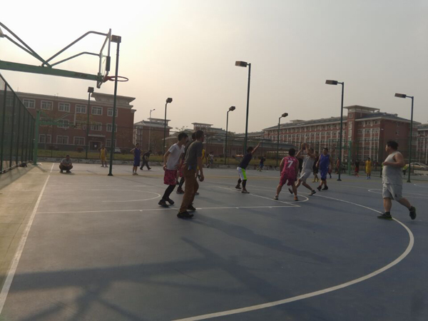 信息系师生篮球友谊赛    