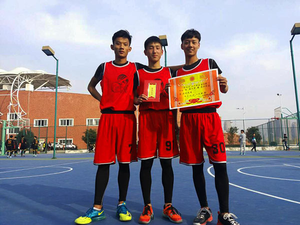 信息工程系篮球比赛圆满结束    