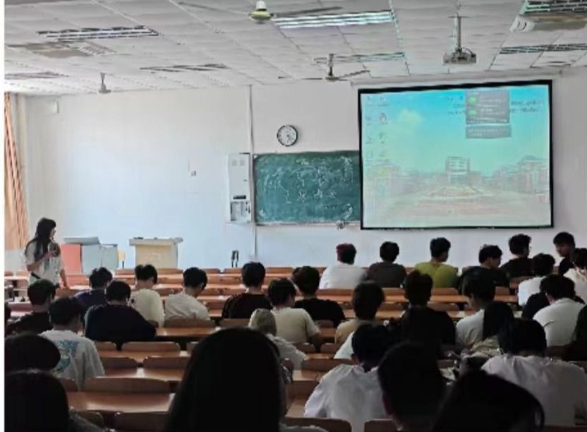 信息工程学院：开展“端正考风考纪，树立优良学风”诚信教育主题班会